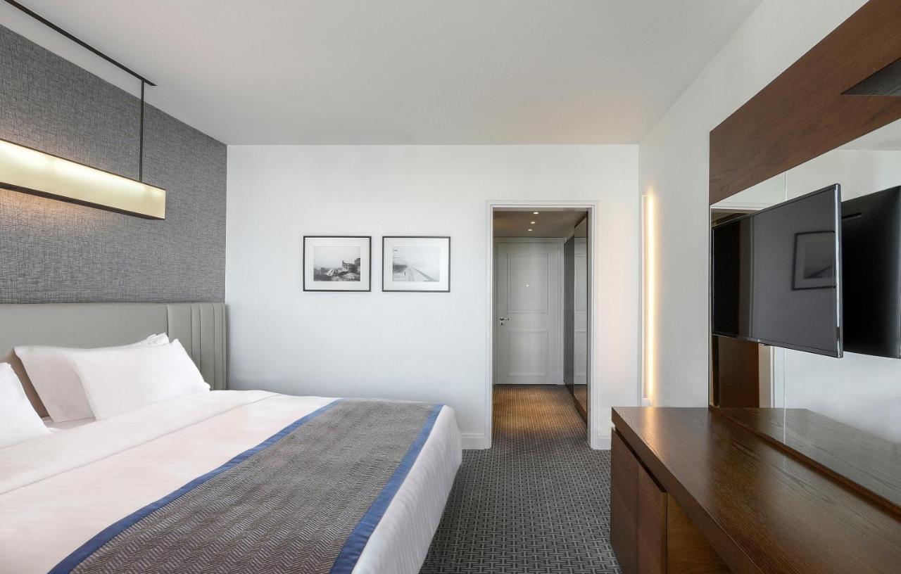 Makedonia Palace Thessalonique Extérieur photo A bedroom at the hotel